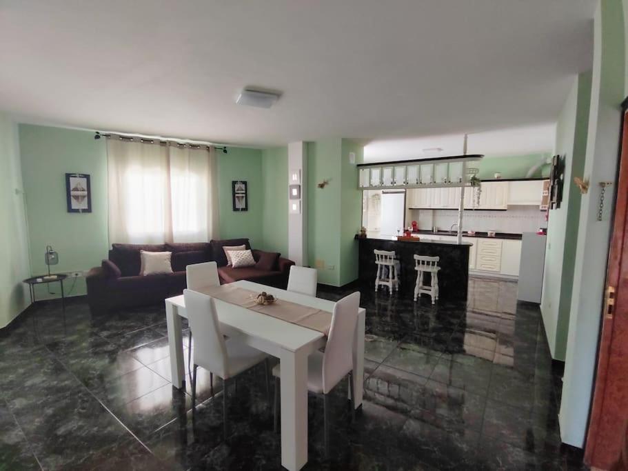 Cheyma Home 3º: Amplio Apartamento En Alcala Buitenkant foto
